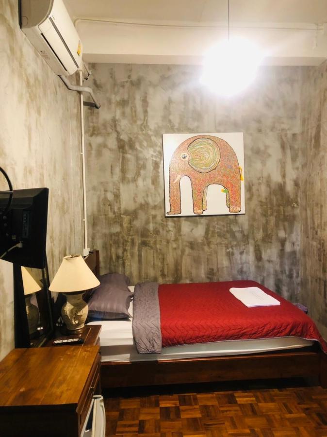 Bee Friend Hostel Чіангмай Екстер'єр фото