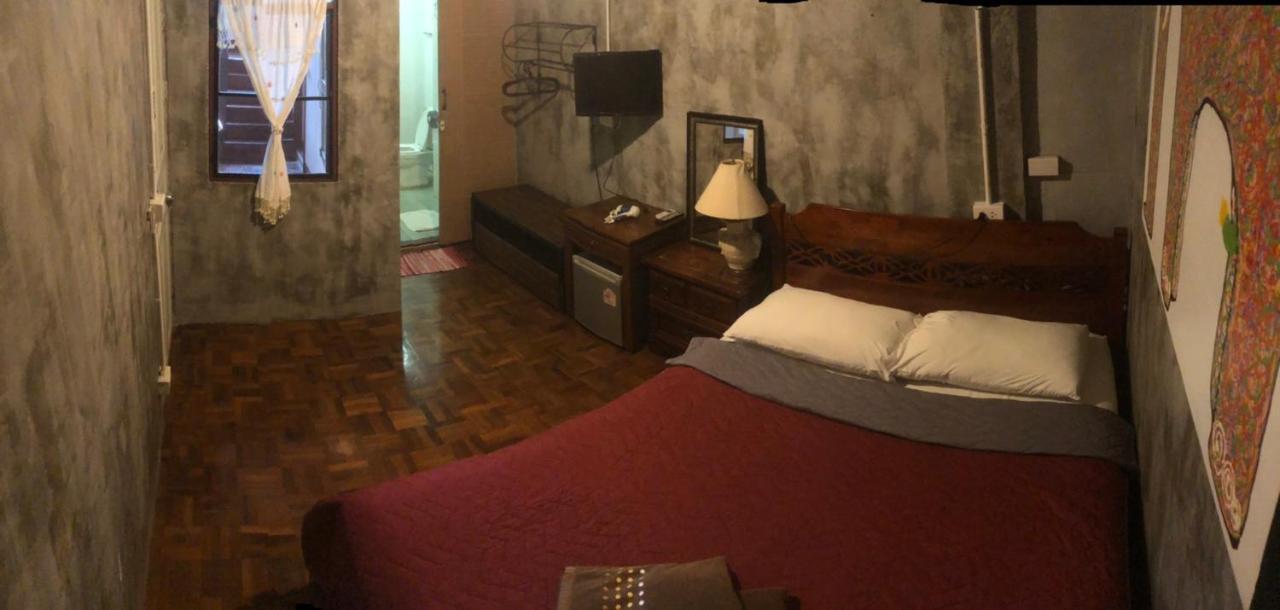 Bee Friend Hostel Чіангмай Екстер'єр фото
